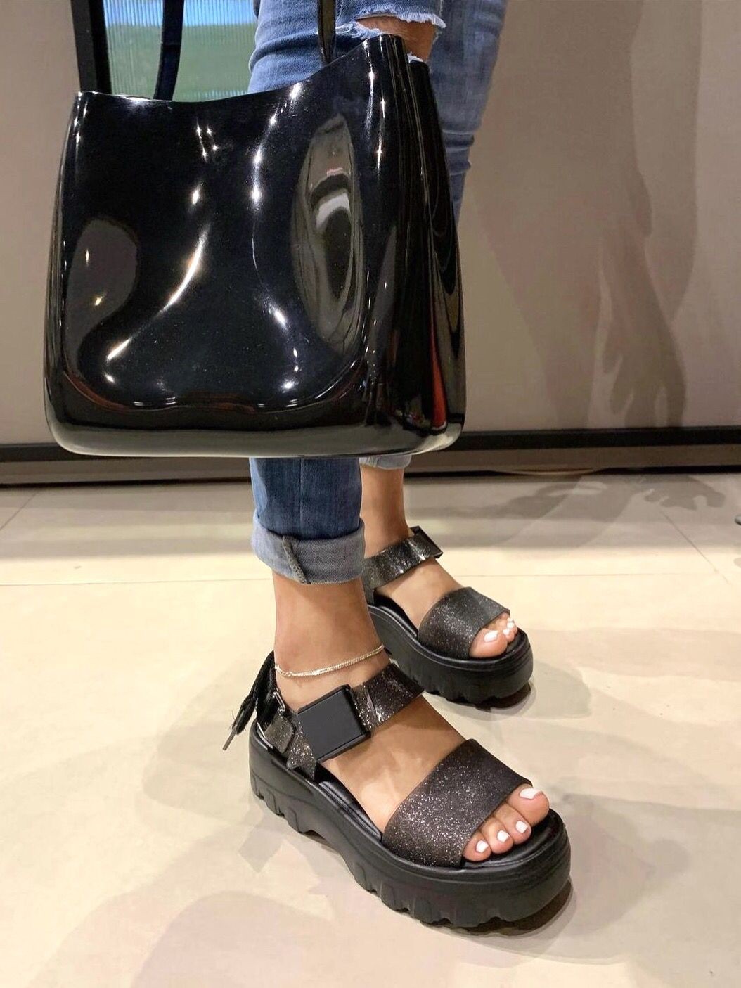 Sandal Jelly Wanita Terbaru 20 - Vintage Fashion Dress ulasan dan harga