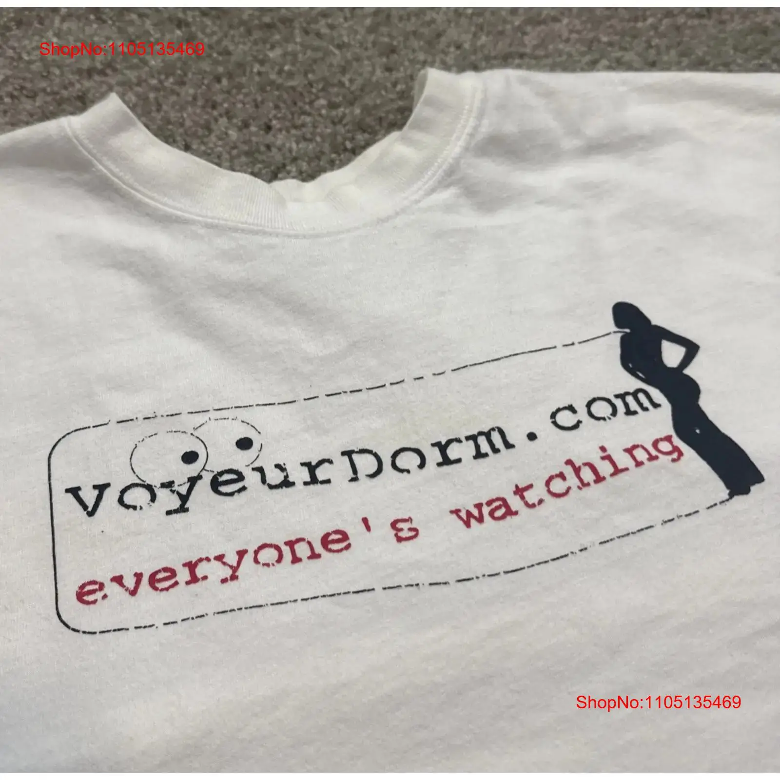 Kaos Vintage Y2K VoyeurDorm Si - Vintage Fashion Websites ulasan dan harga
